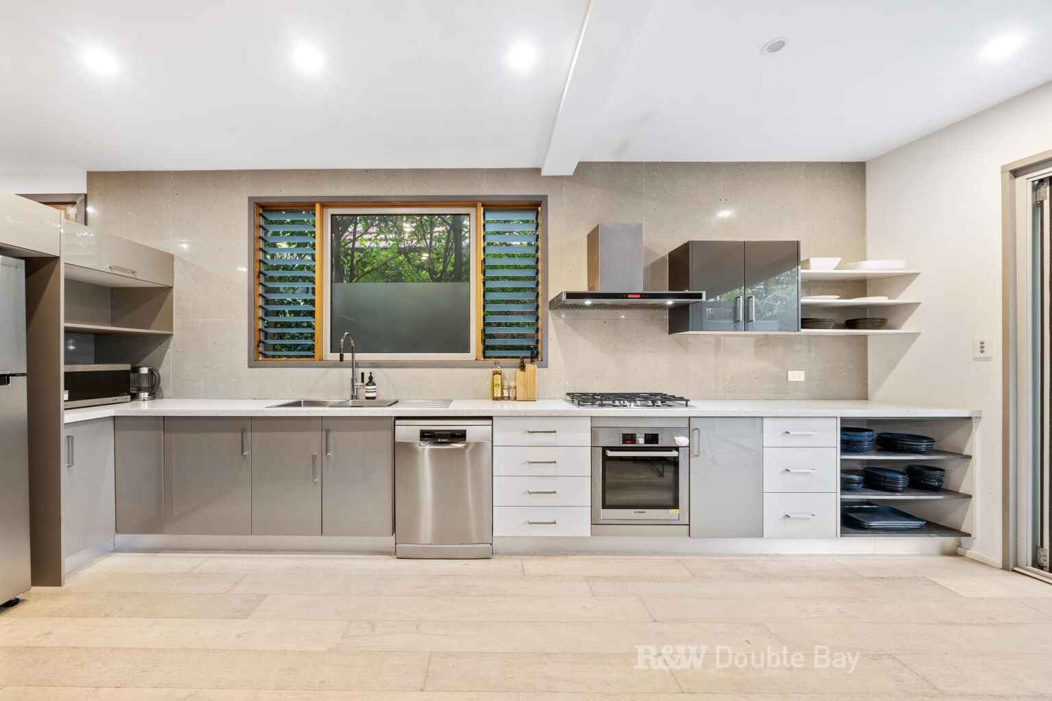 8B Castlefield Street Bondi