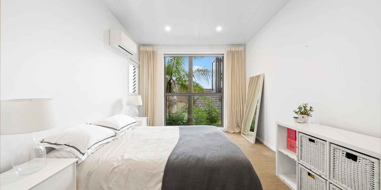 8B Castlefield Street Bondi