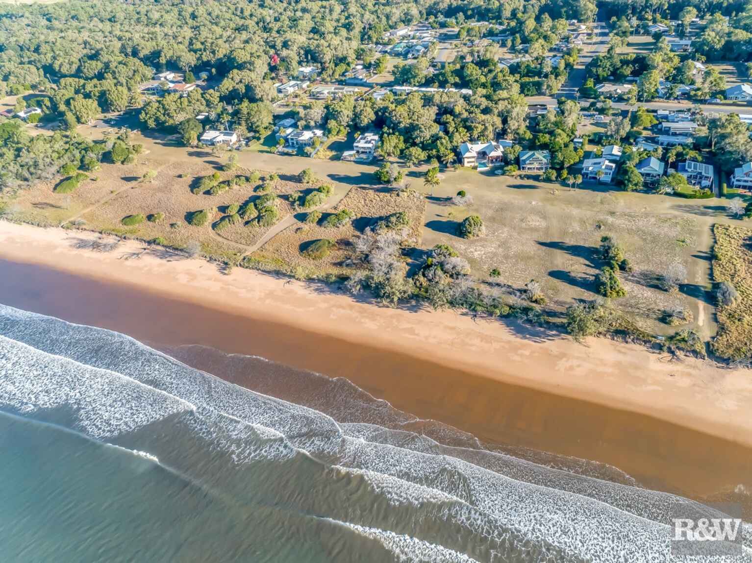 126 Sylvan Drive Moore Park Beach 126 Sylvan Drive Moore Park Beach