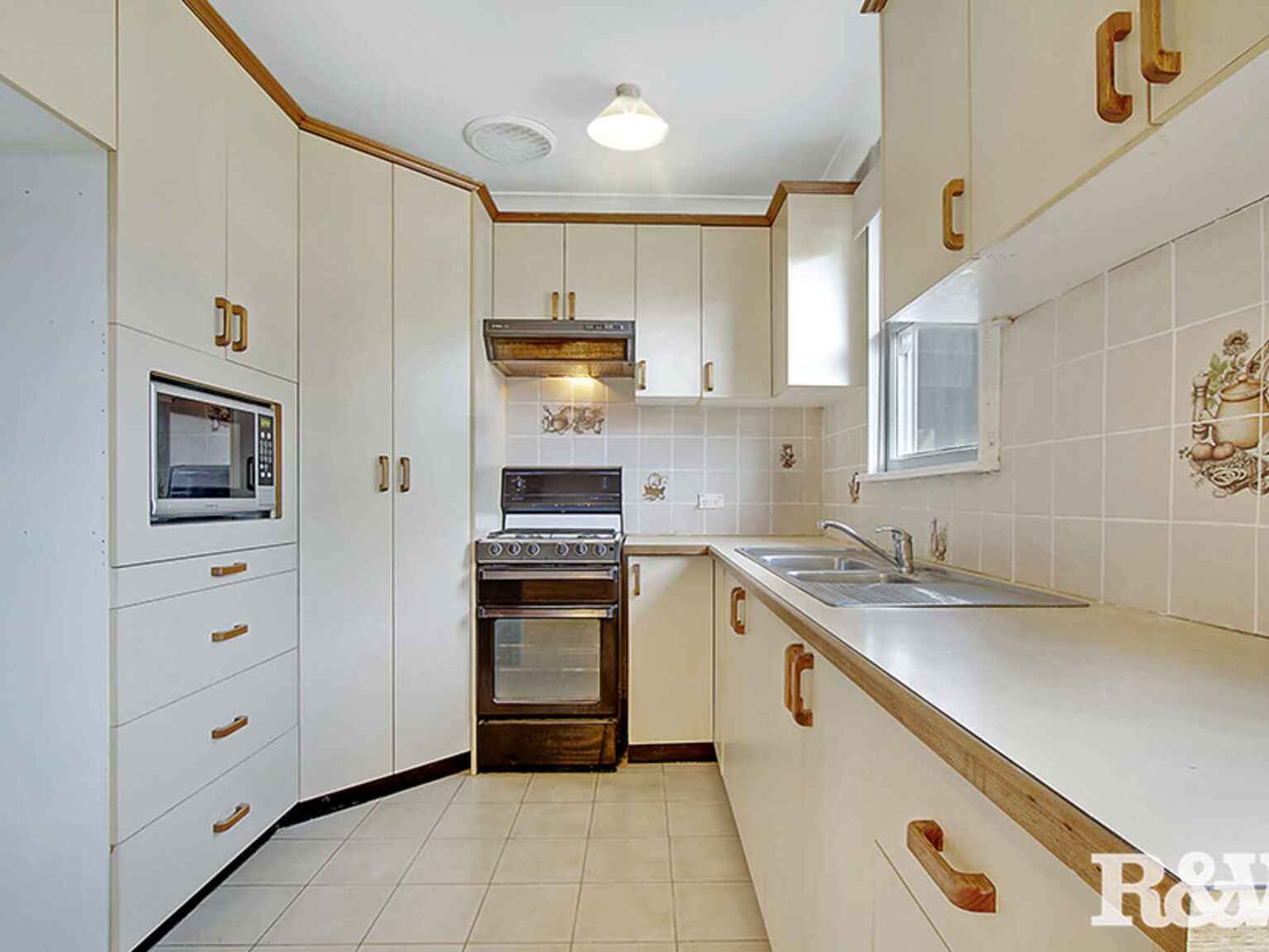 31 Torres Crescent Whalan