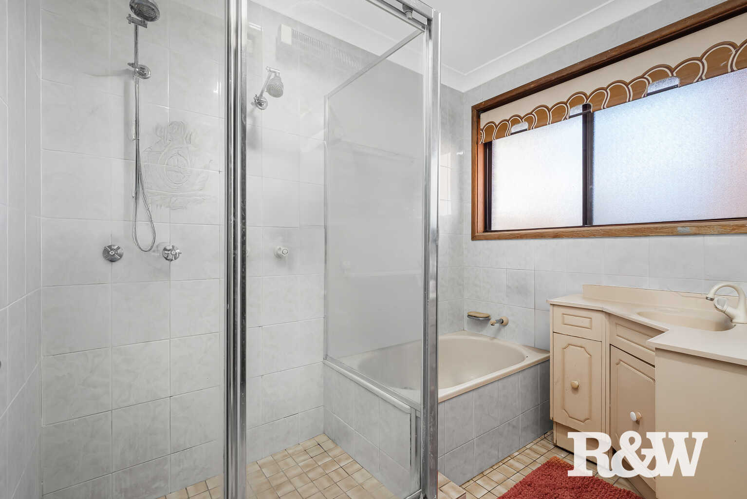 36 Explorers Way St Clair 36 Explorers Way St Clair