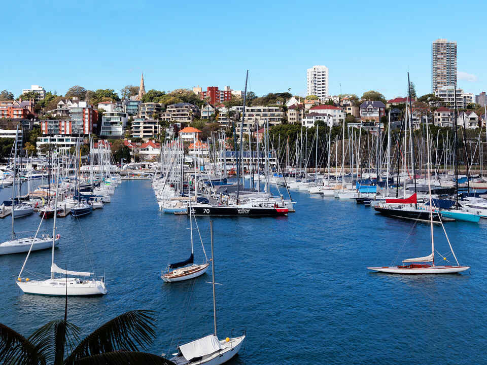 2/2 Elizabeth Bay Crescent Elizabeth Bay