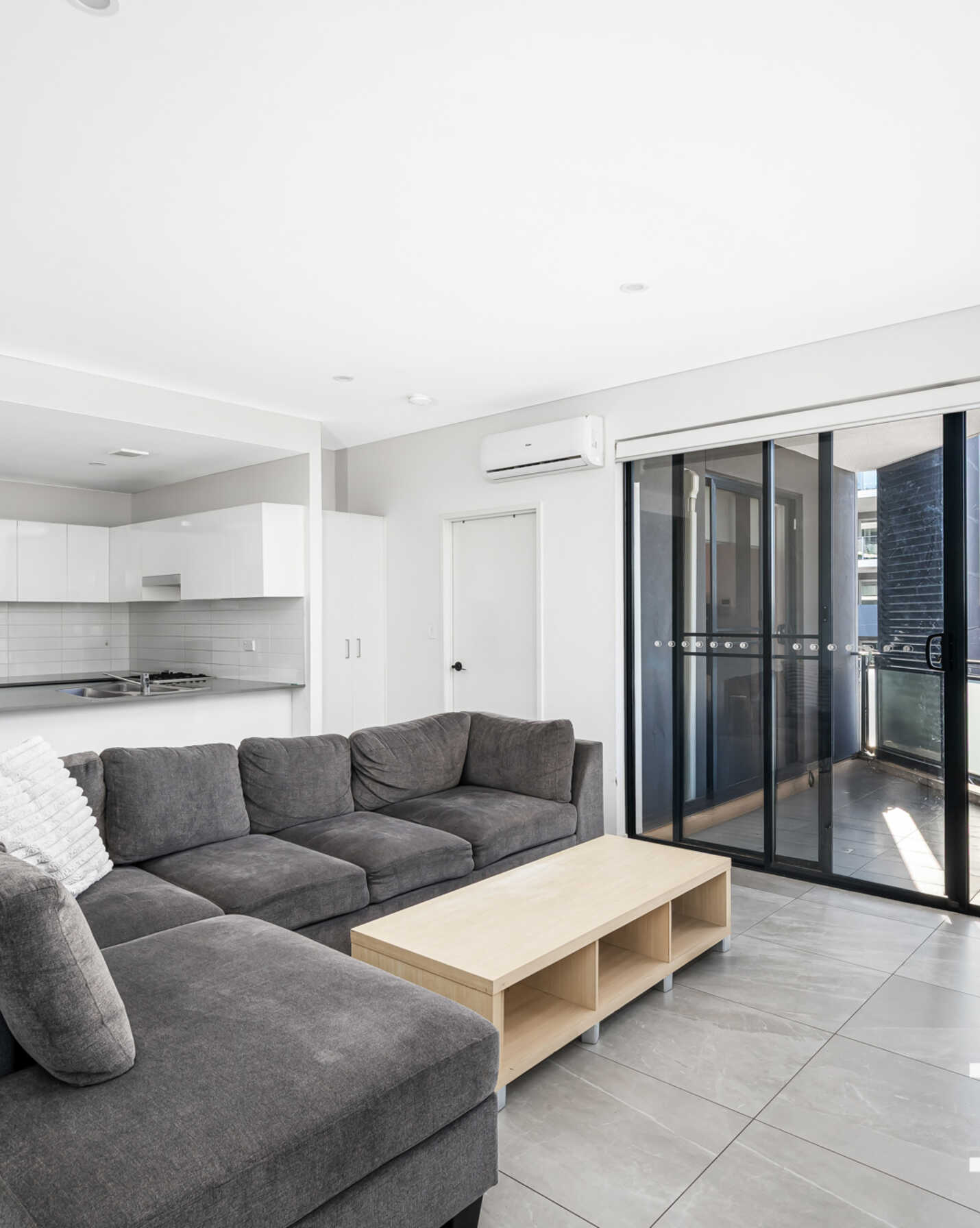 203/161 Great Western Highway Mays Hill, Hill - Thumbnail 6
