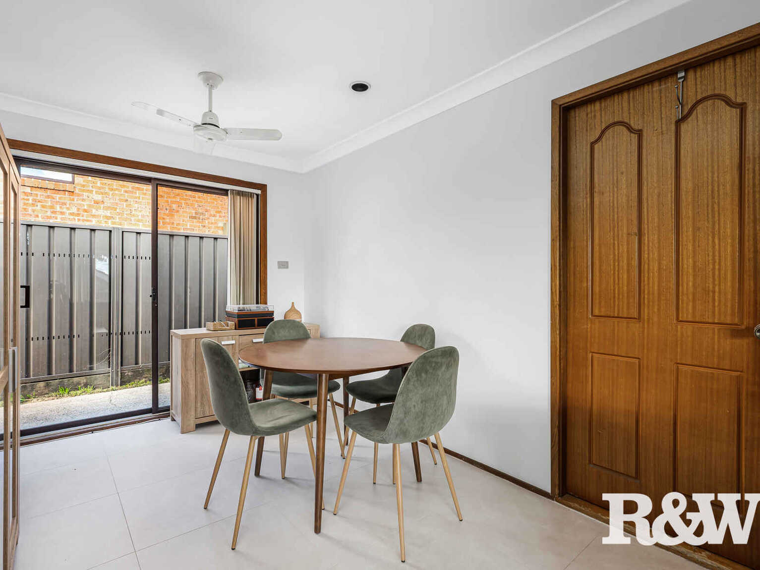 36 Explorers Way St Clair