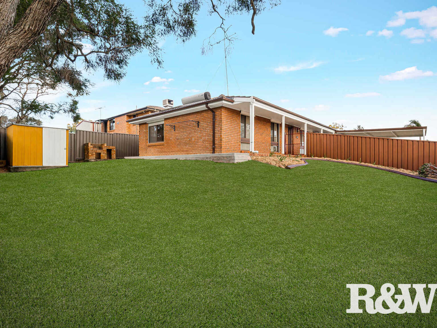 36 Explorers Way St Clair