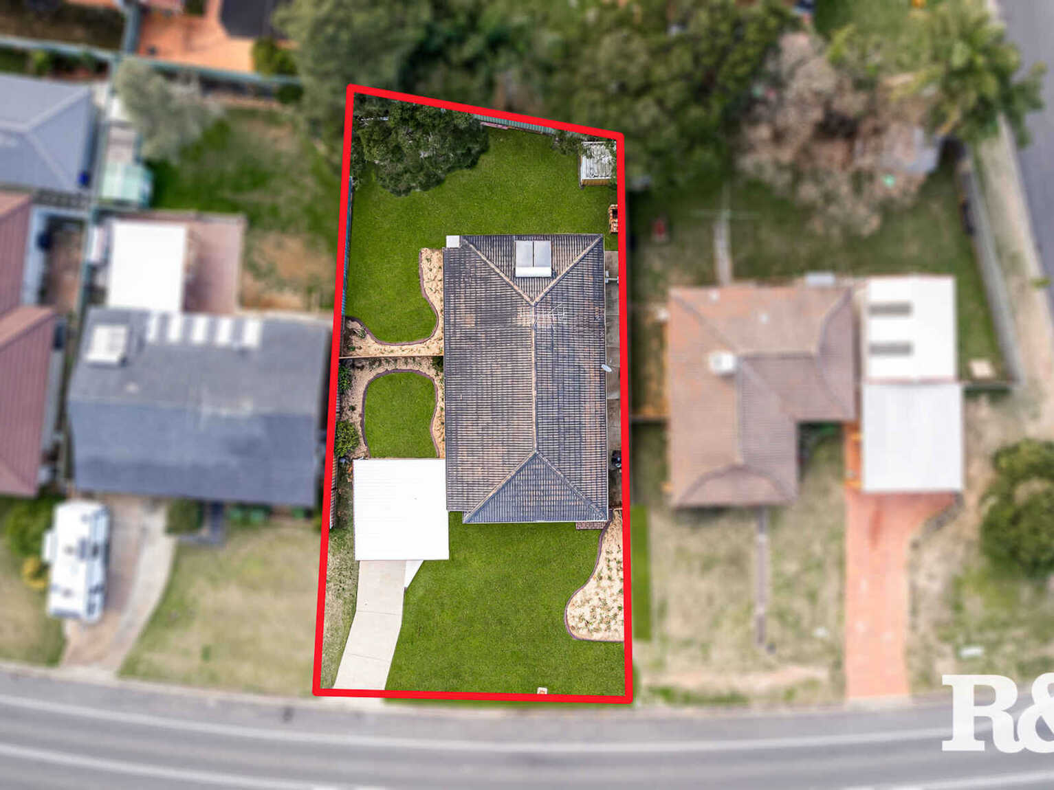 36 Explorers Way St Clair