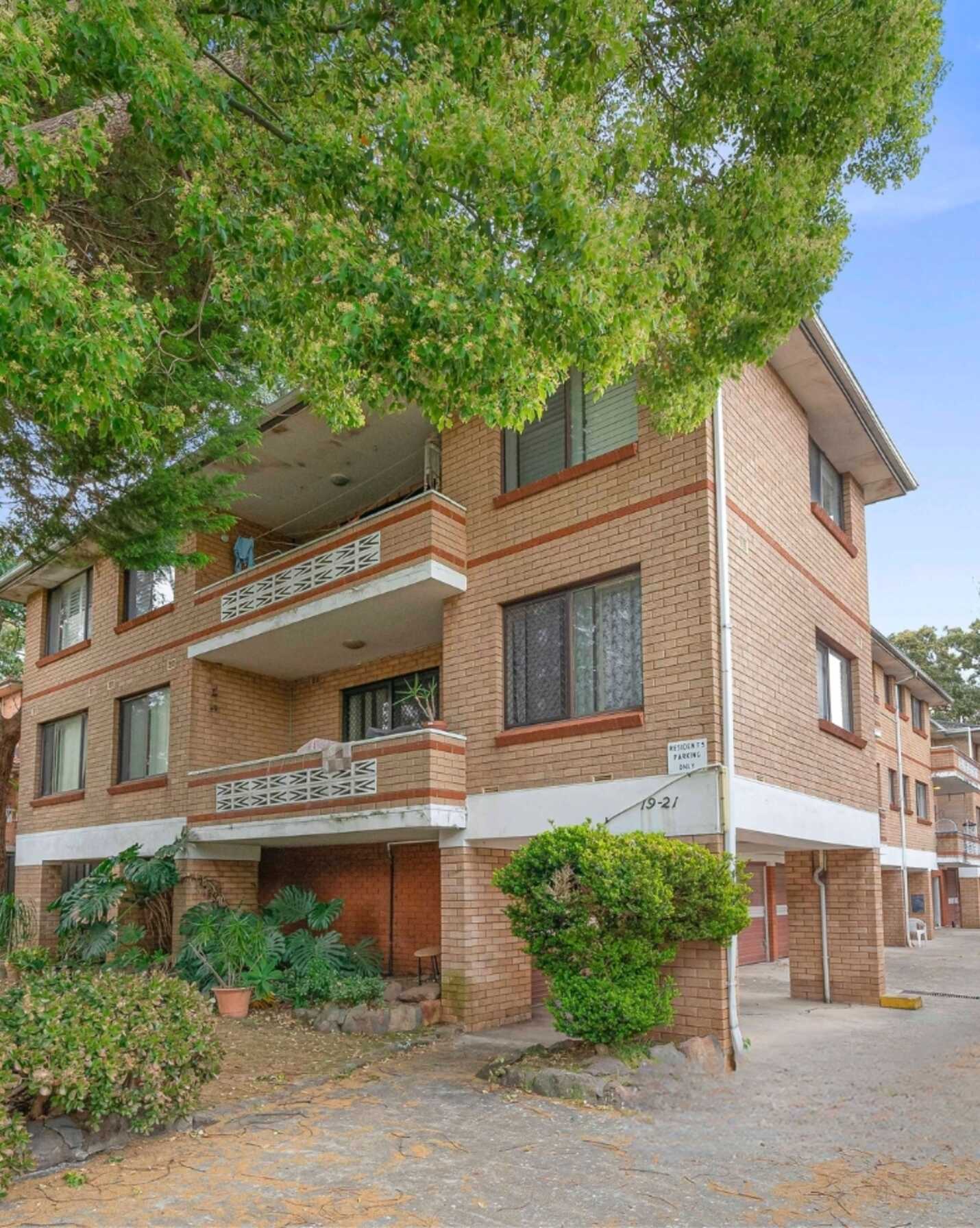 6/19-21 Perry Street Campsie, Campsie - Thumbnail 2