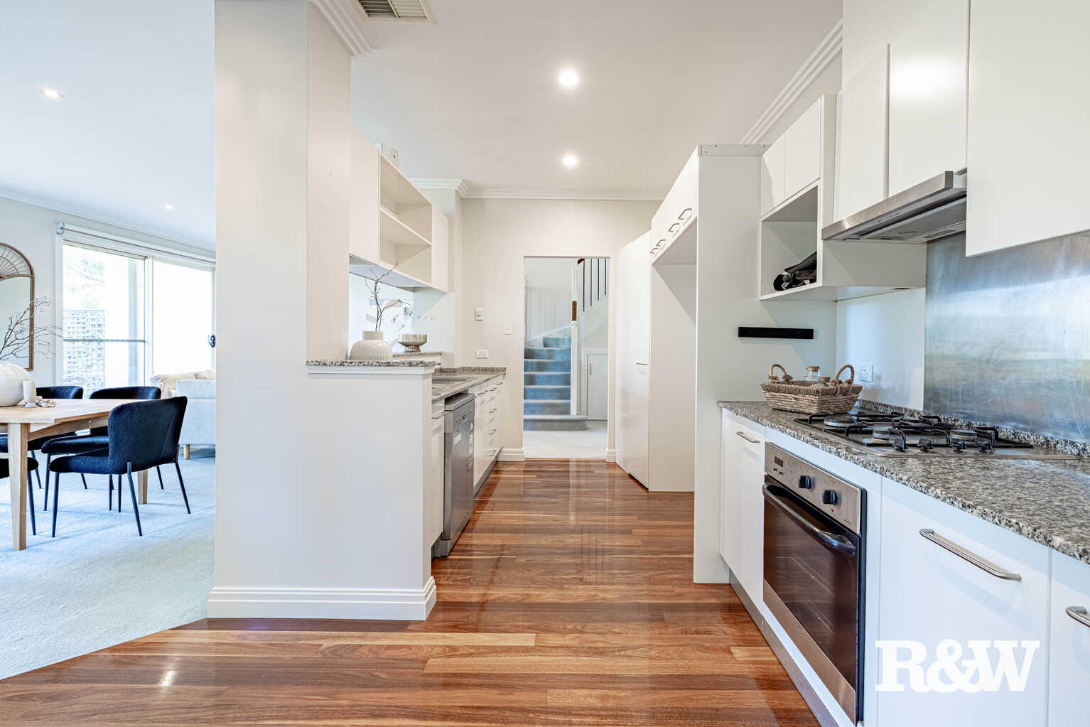 13 JANE JARVIS WAY Macquarie Links 13 JANE JARVIS WAY Macquarie Links
