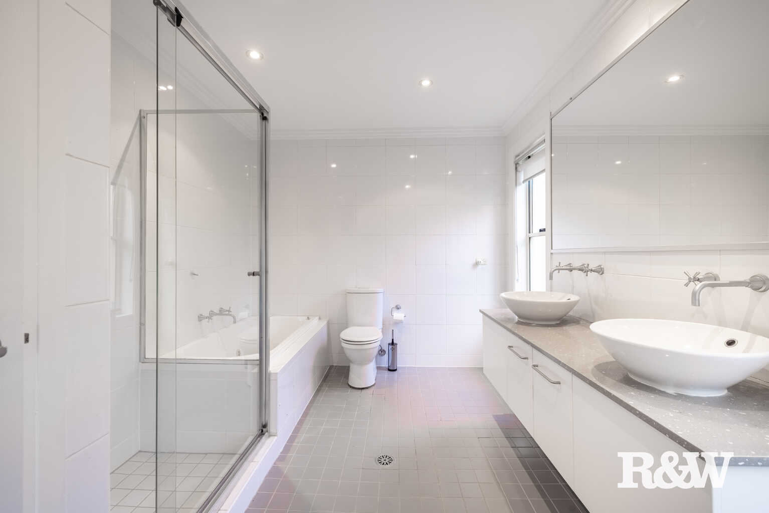 13 JANE JARVIS WAY Macquarie Links 13 JANE JARVIS WAY Macquarie Links