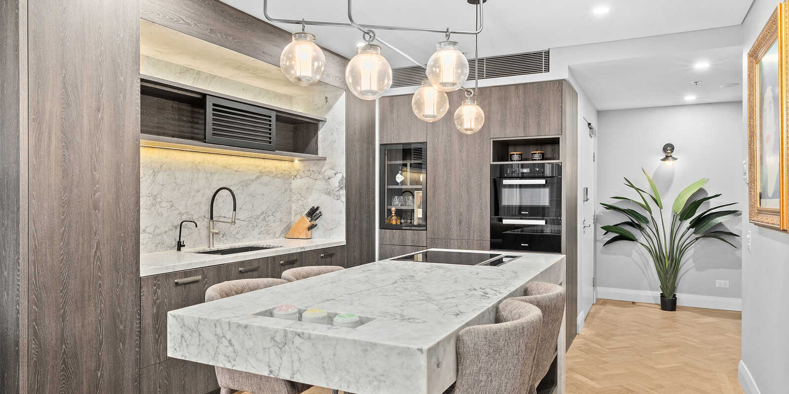 901/81 Macleay Street Potts Point 901/81 Macleay Street Potts Point