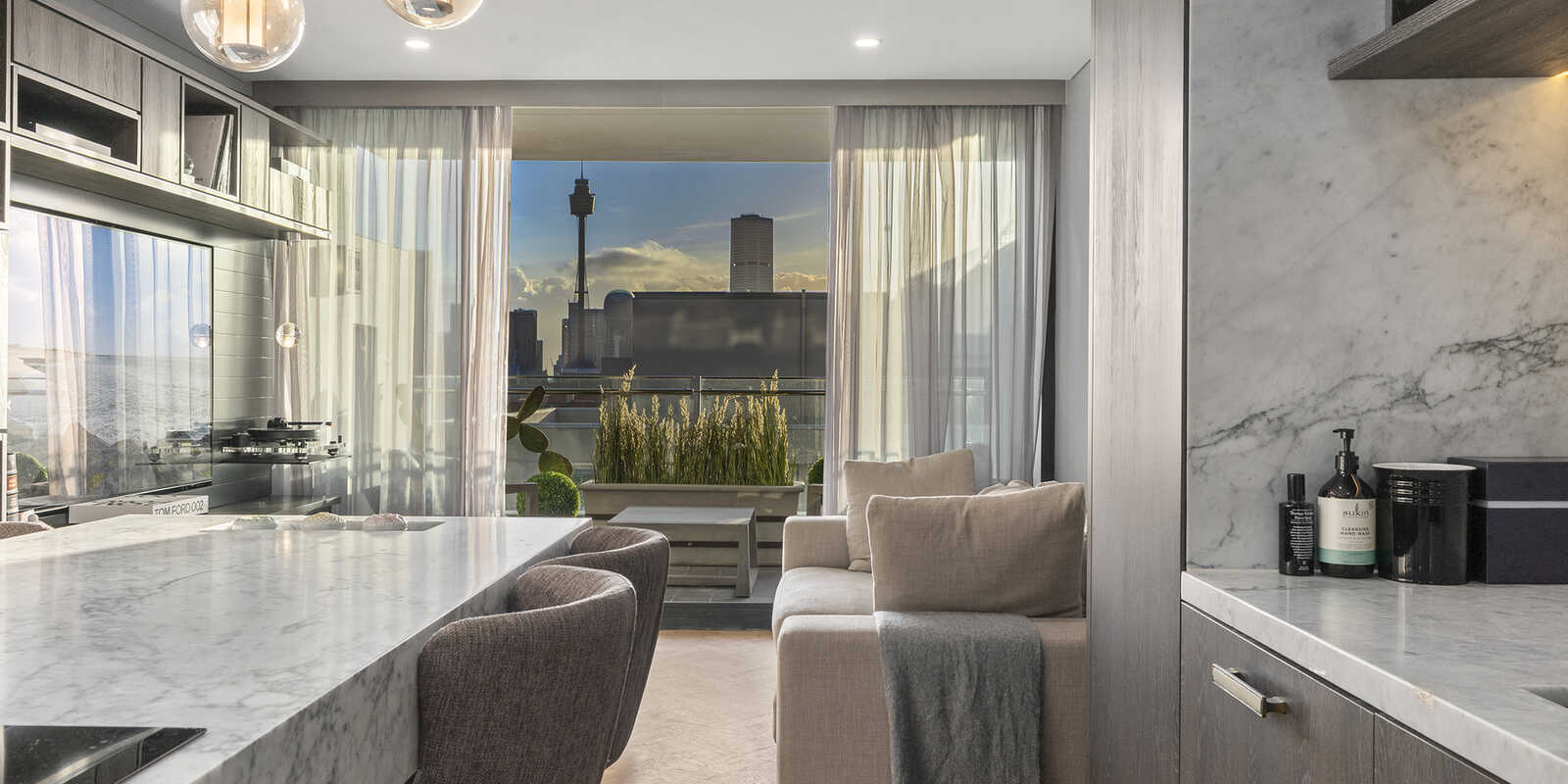 901/81 Macleay Street Potts Point 901/81 Macleay Street Potts Point