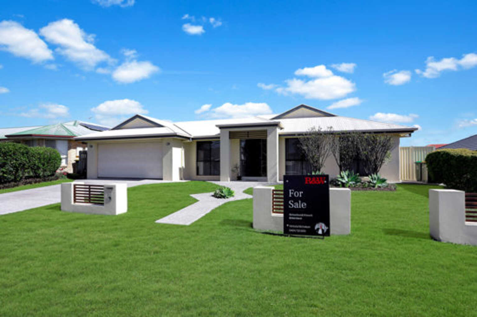 12 Avoca Esplanade Sandstone Point 12 Avoca Esplanade Sandstone Point