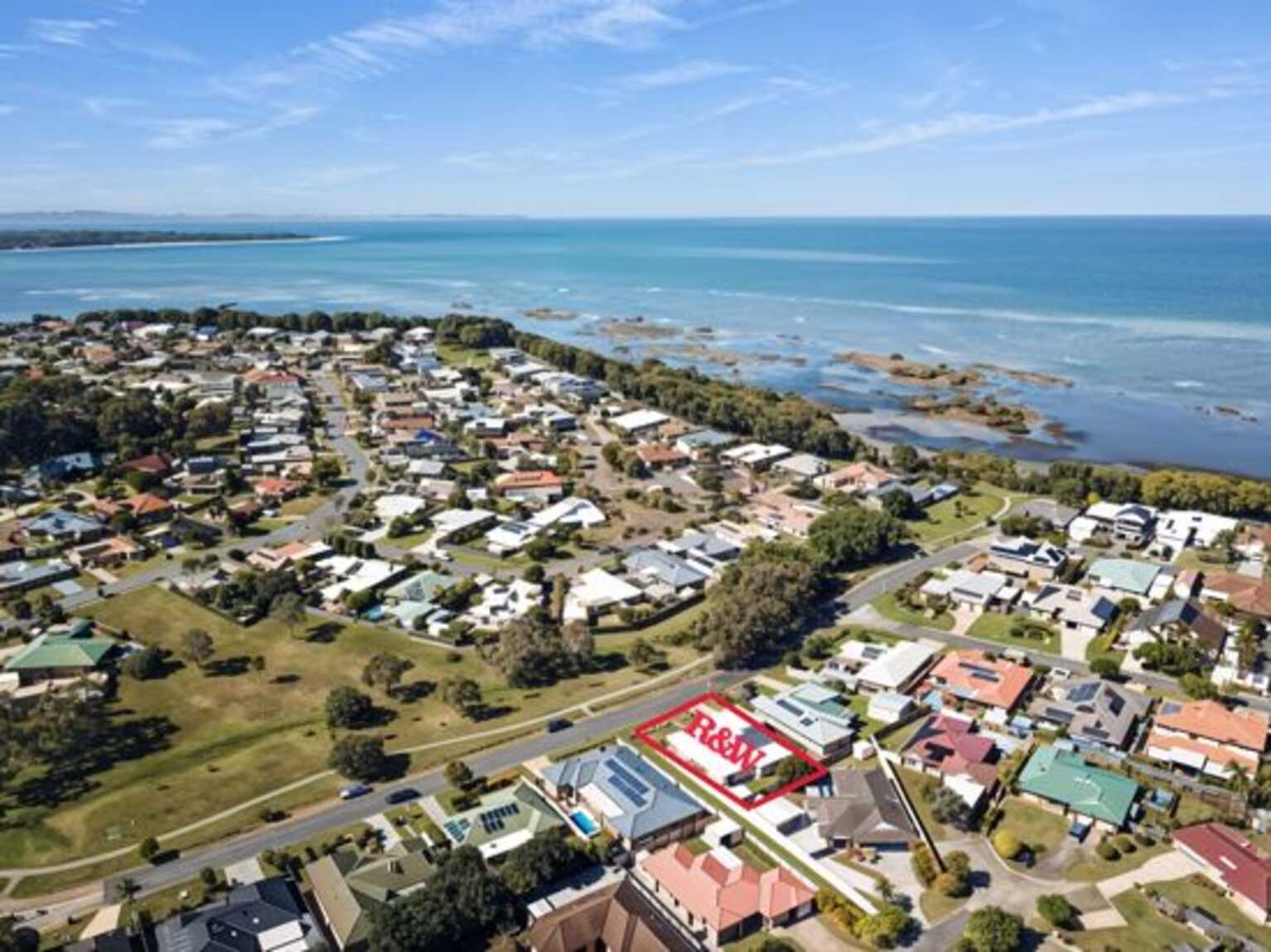 12 Avoca Esplanade Sandstone Point 12 Avoca Esplanade Sandstone Point