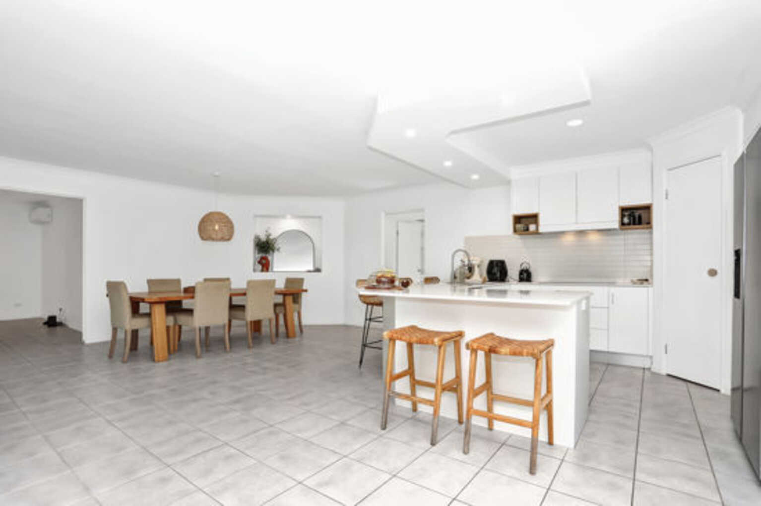 12 Avoca Esplanade Sandstone Point 12 Avoca Esplanade Sandstone Point