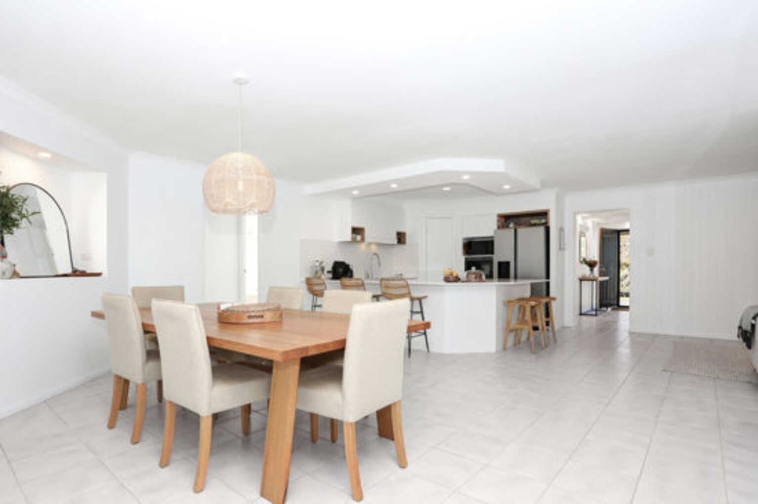 12 Avoca Esplanade Sandstone Point 12 Avoca Esplanade Sandstone Point