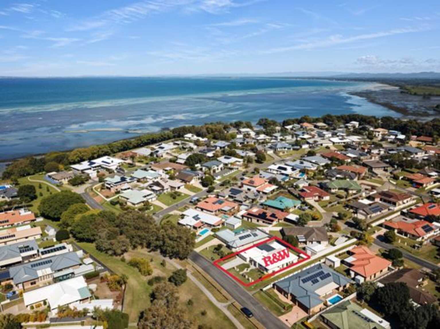 12 Avoca Esplanade Sandstone Point 12 Avoca Esplanade Sandstone Point