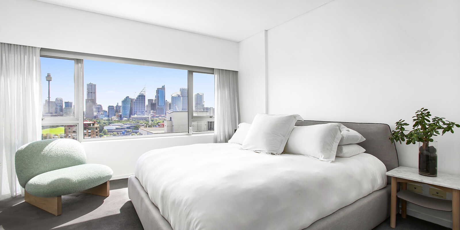 913/81 Macleay Street Potts Point 913/81 Macleay Street Potts Point
