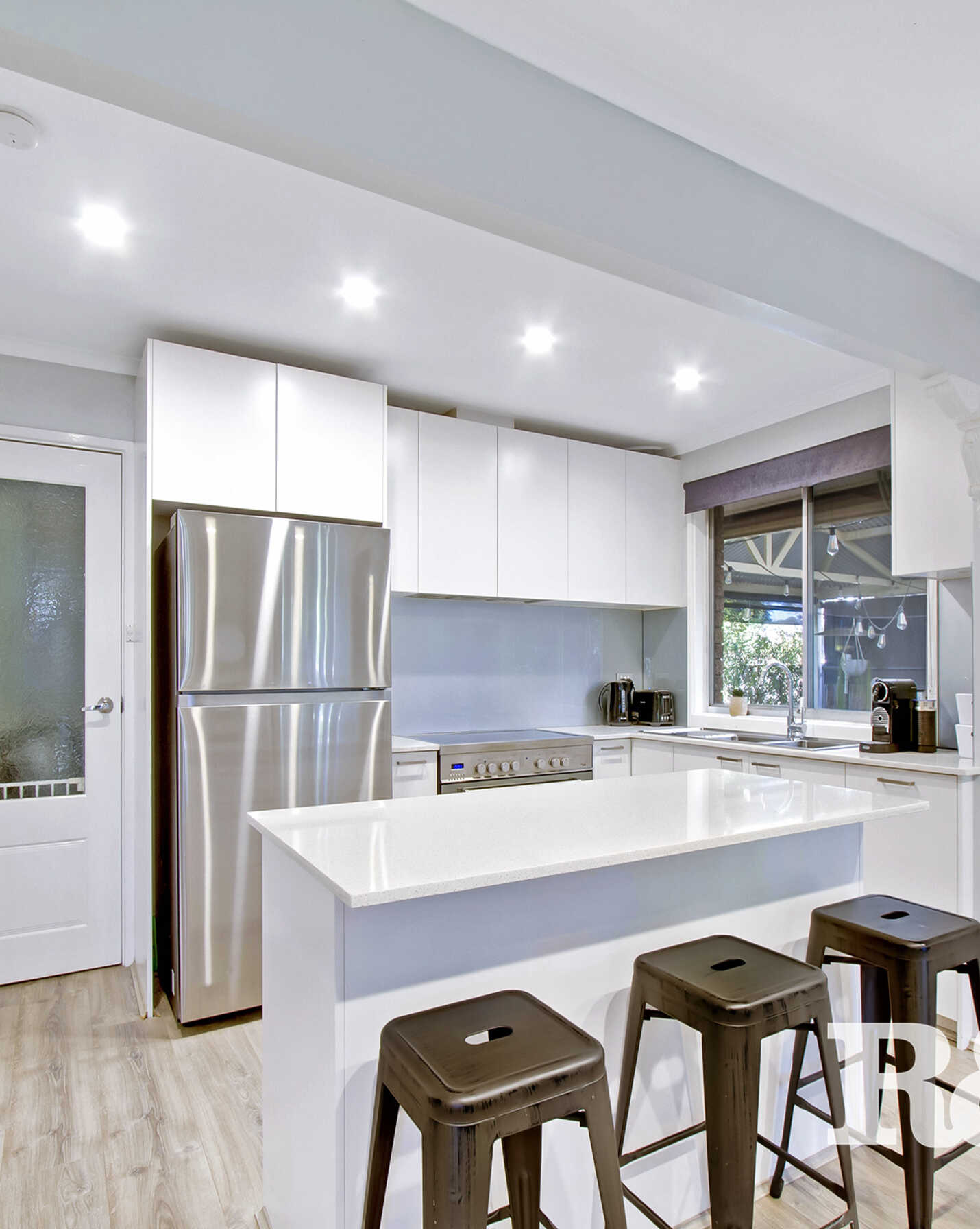 37 Shakespeare Drive St Clair, Clair - Thumbnail 4