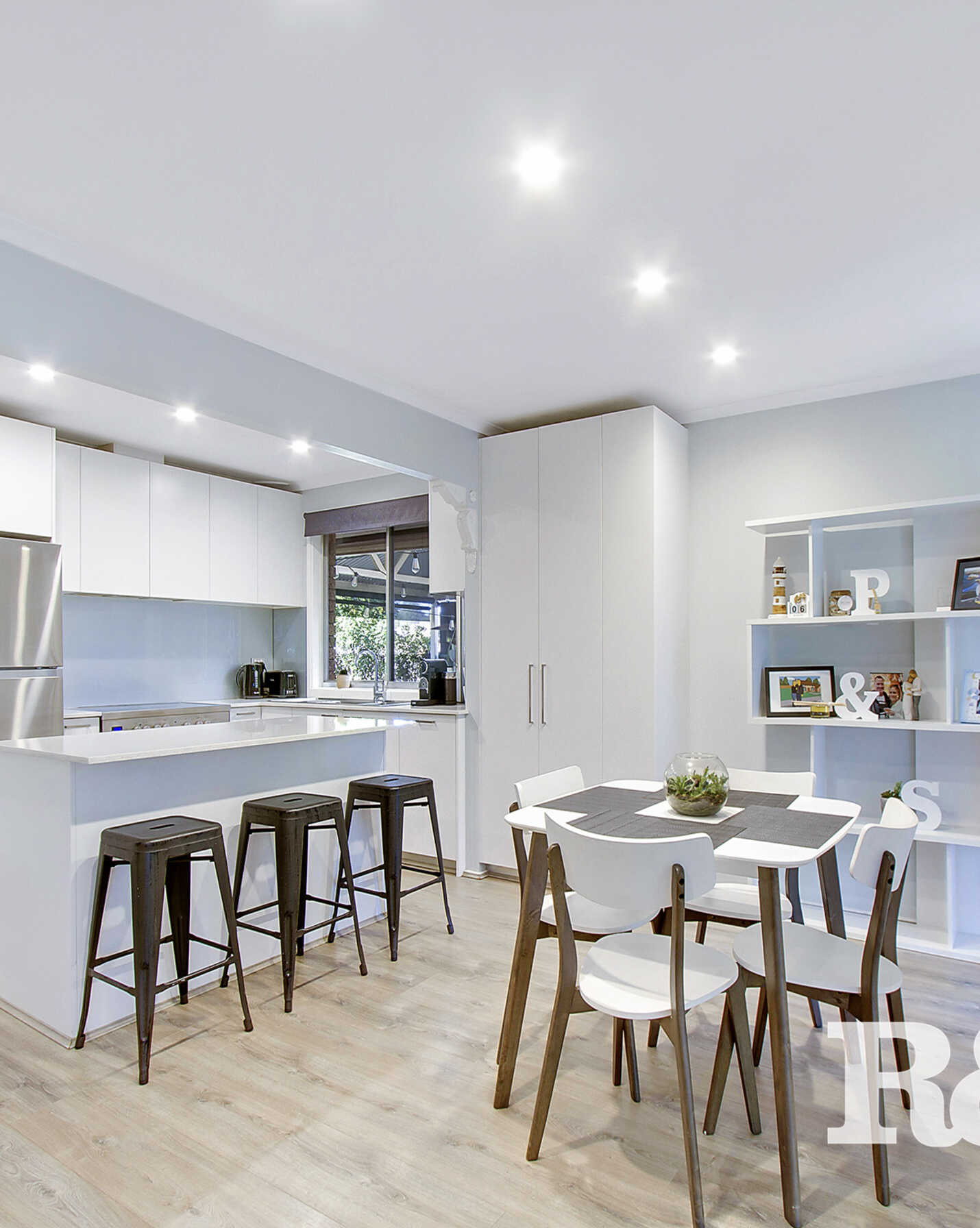 37 Shakespeare Drive St Clair, Clair - Thumbnail 5