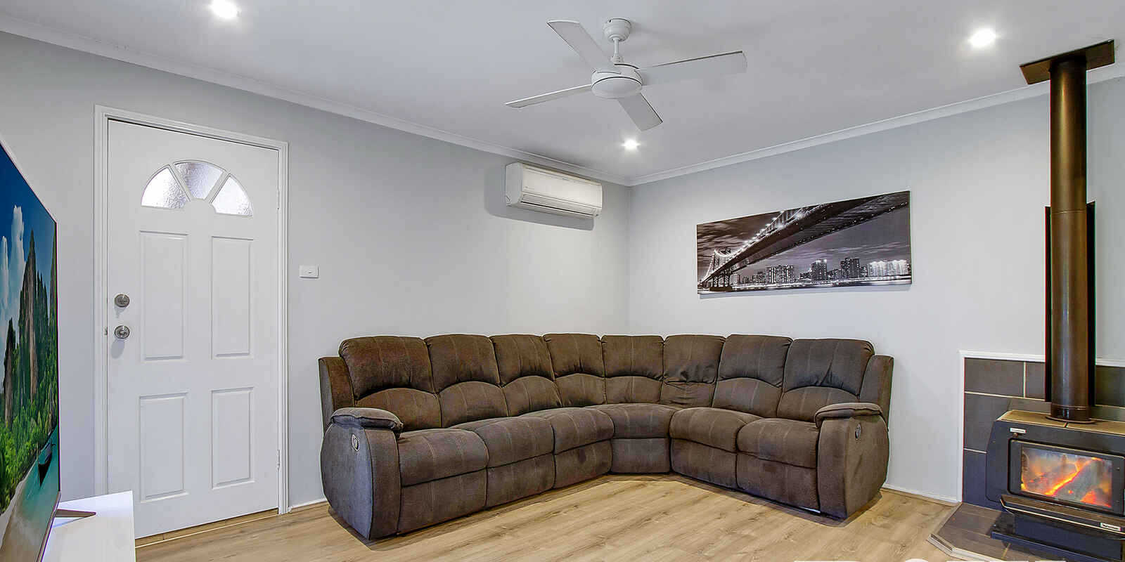 37 Shakespeare Drive St Clair 37 Shakespeare Drive St Clair