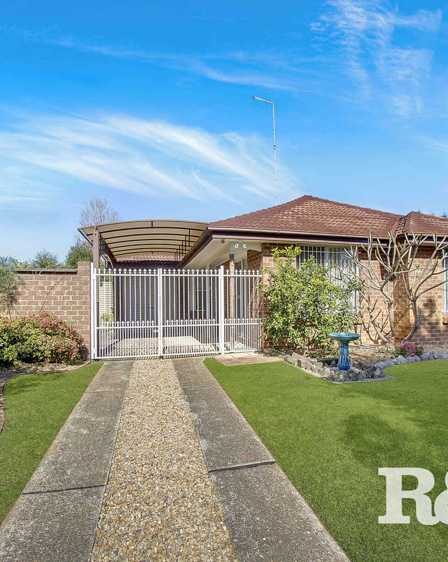 8 Garrick Road St Clair