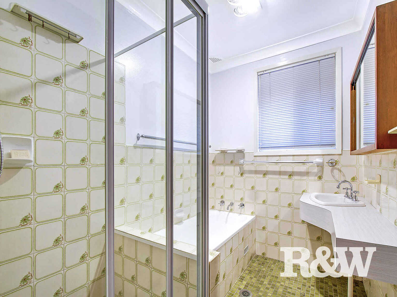 8 Garrick Road St Clair