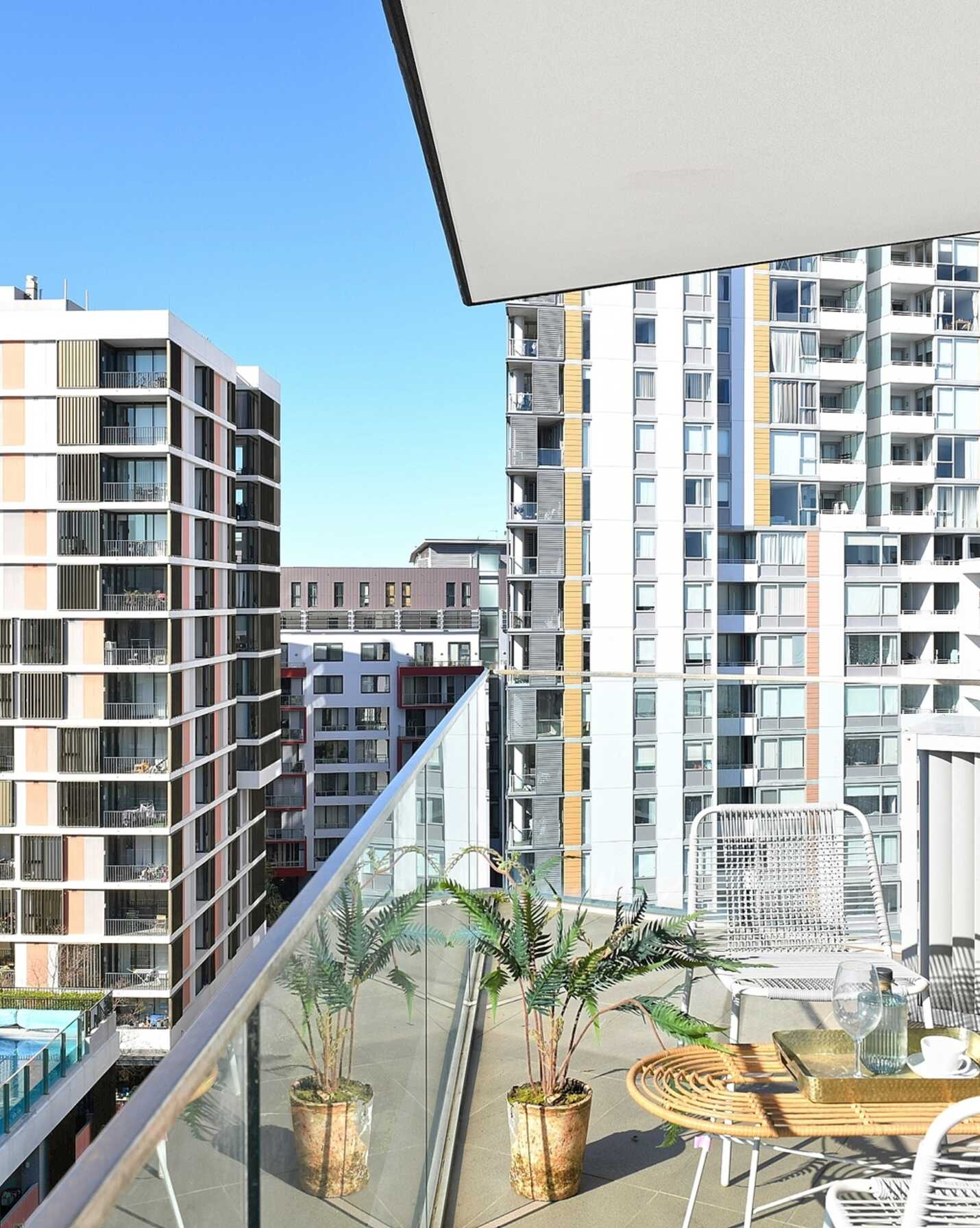 905/7 Magdalene Terrace Wolli Creek, Creek - Thumbnail 2