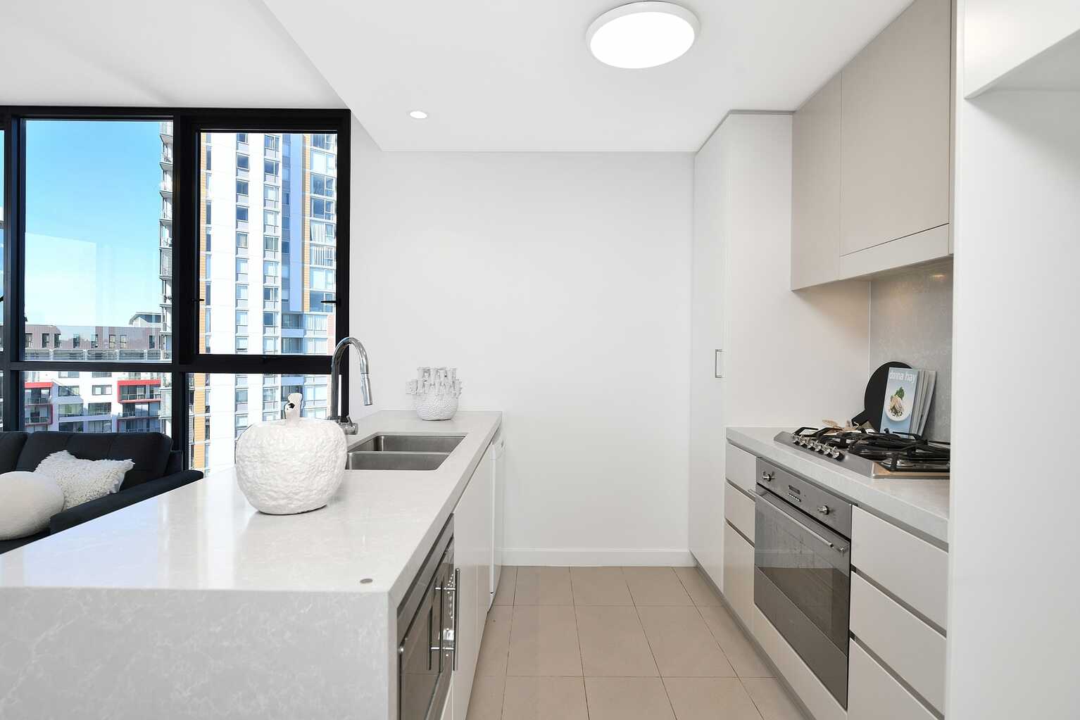 905/7 Magdalene Terrace Wolli Creek 905/7 Magdalene Terrace Wolli Creek