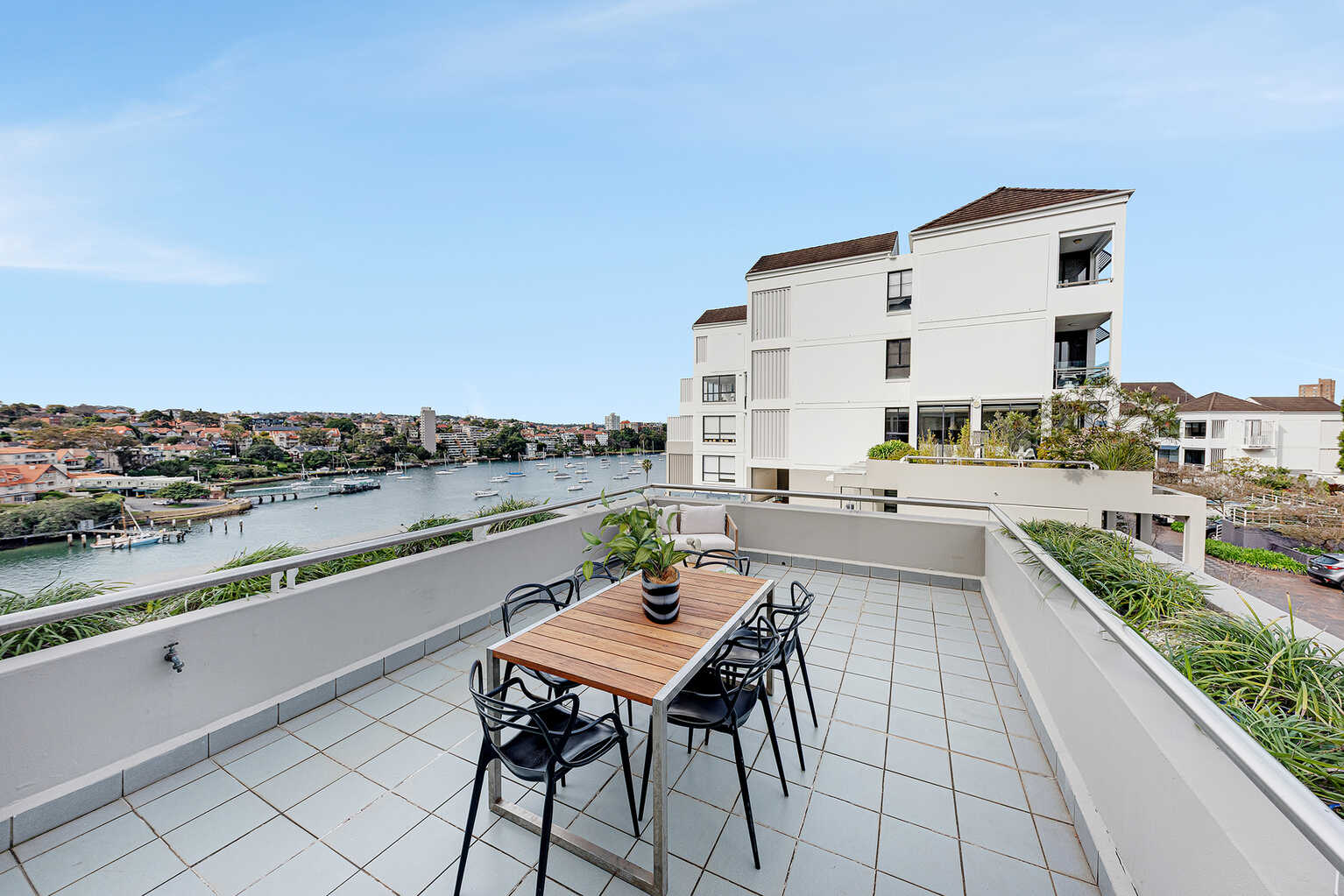 71/1 Kiara Close North Sydney 71/1 Kiara Close North Sydney