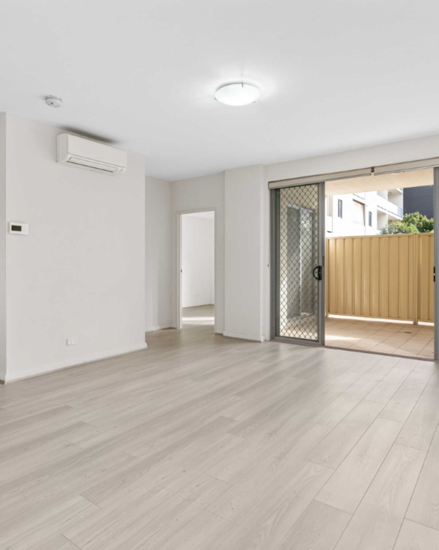 2/19 CRANE STREET Homebush, Homebush - Thumbnail 2