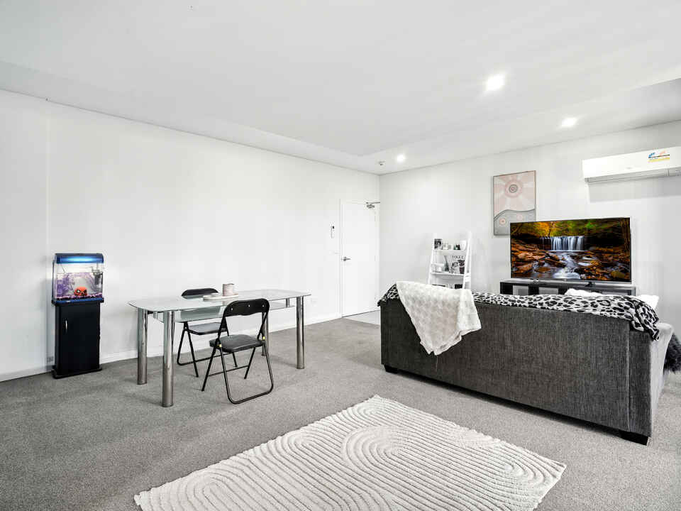 304/66 Cambridge Street Blacktown