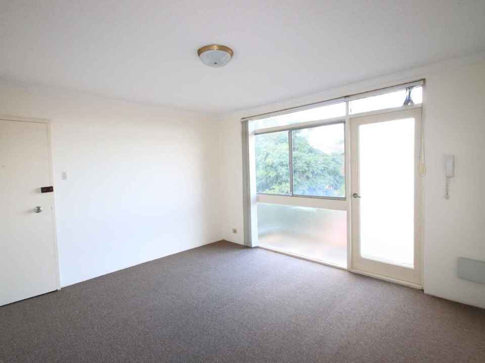 11/11-13 Tavistock Road Homebush West