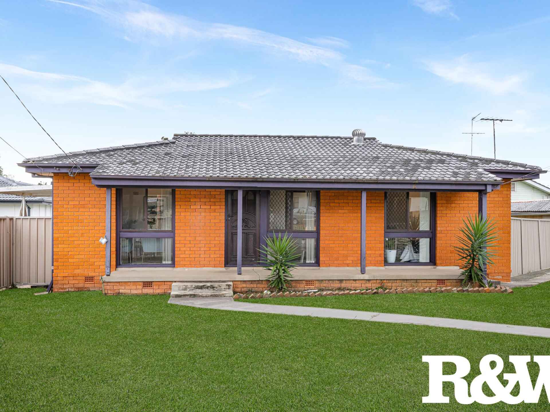 27 Niland Crescent Blackett