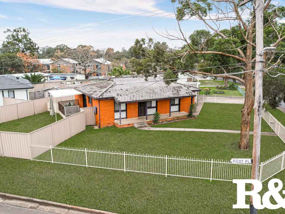 27 Niland Crescent Blackett