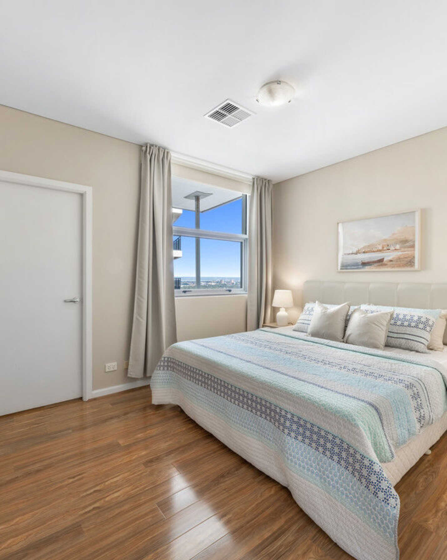 48/7-15 Newland Street Bondi Junction, Junction - Thumbnail 6