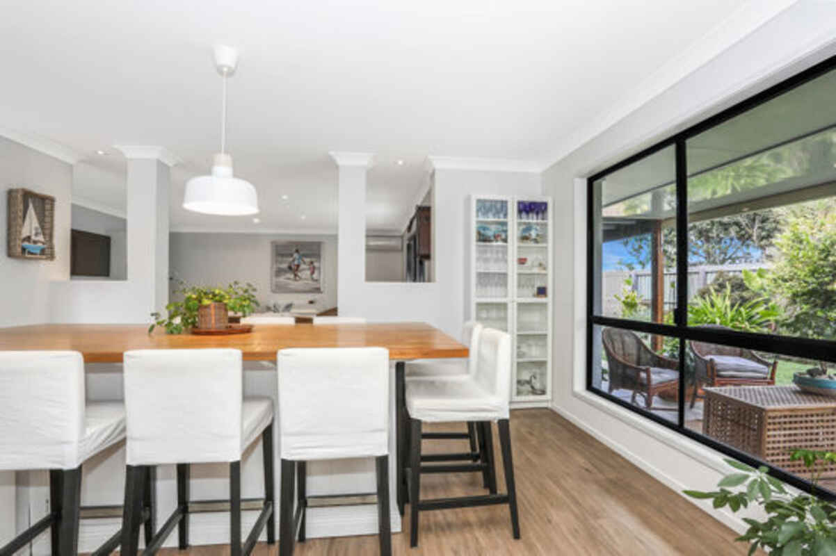 5 Sandpiper Court Sandstone Point 5 Sandpiper Court Sandstone Point