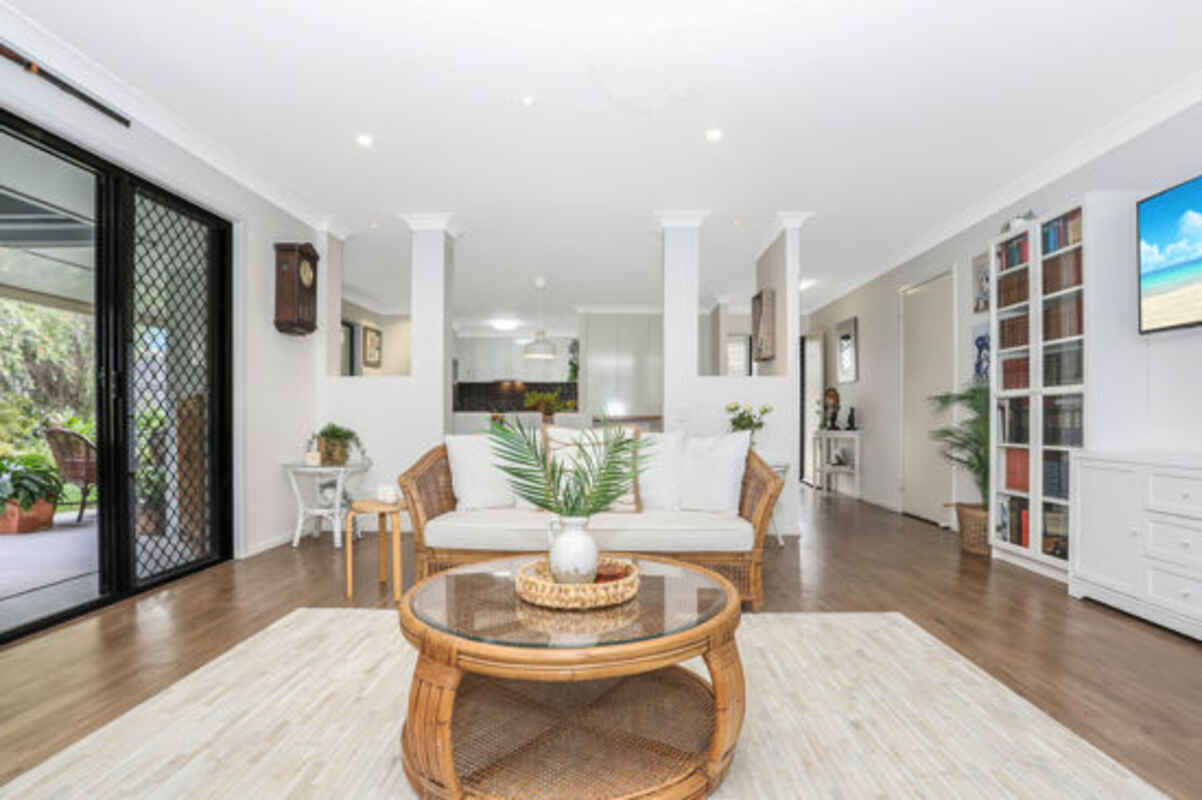 5 Sandpiper Court Sandstone Point 5 Sandpiper Court Sandstone Point