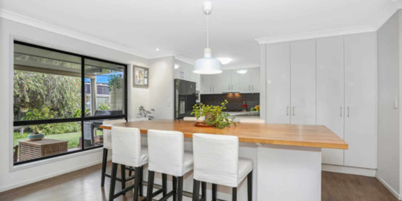 5 Sandpiper Court Sandstone Point 5 Sandpiper Court Sandstone Point