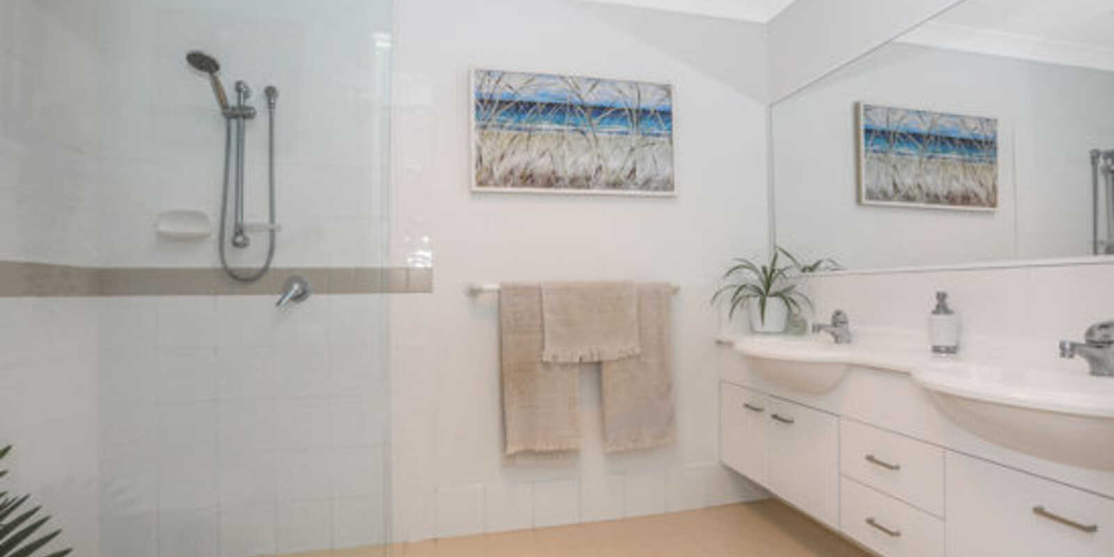 5 Sandpiper Court Sandstone Point 5 Sandpiper Court Sandstone Point