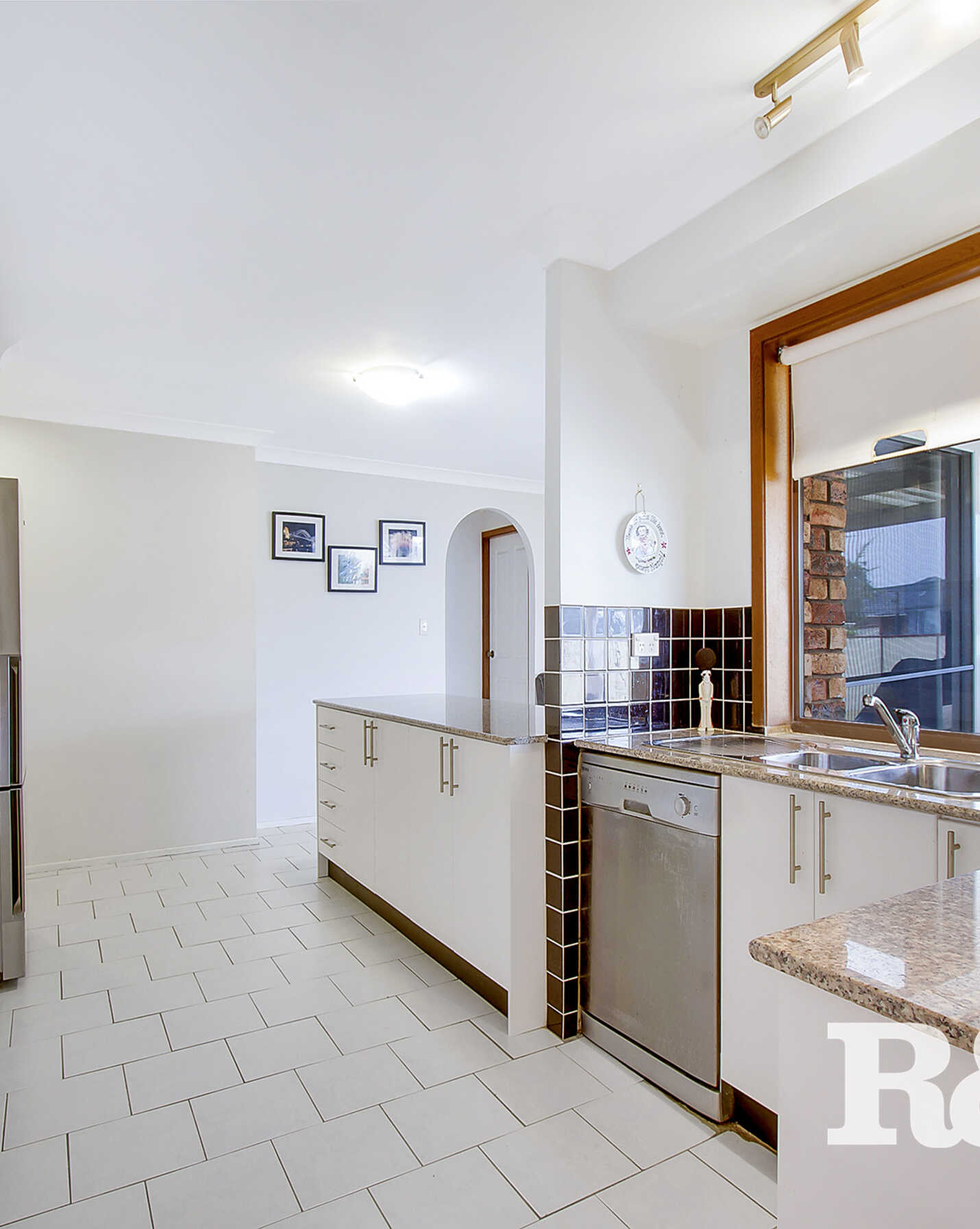 22 Ireland Street St Clair, Clair - Thumbnail 2