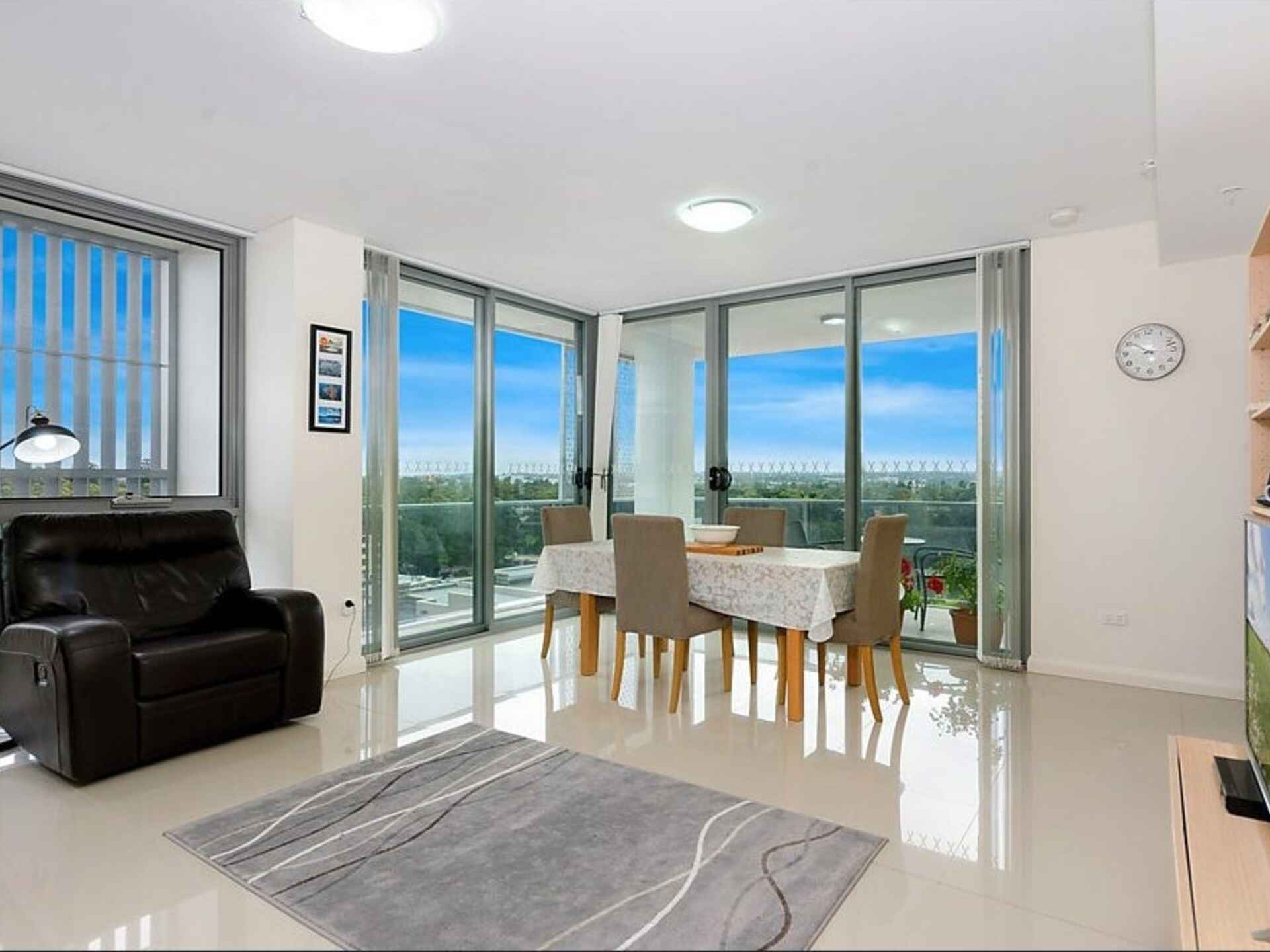 1002/29 Hunter Street Parramatta