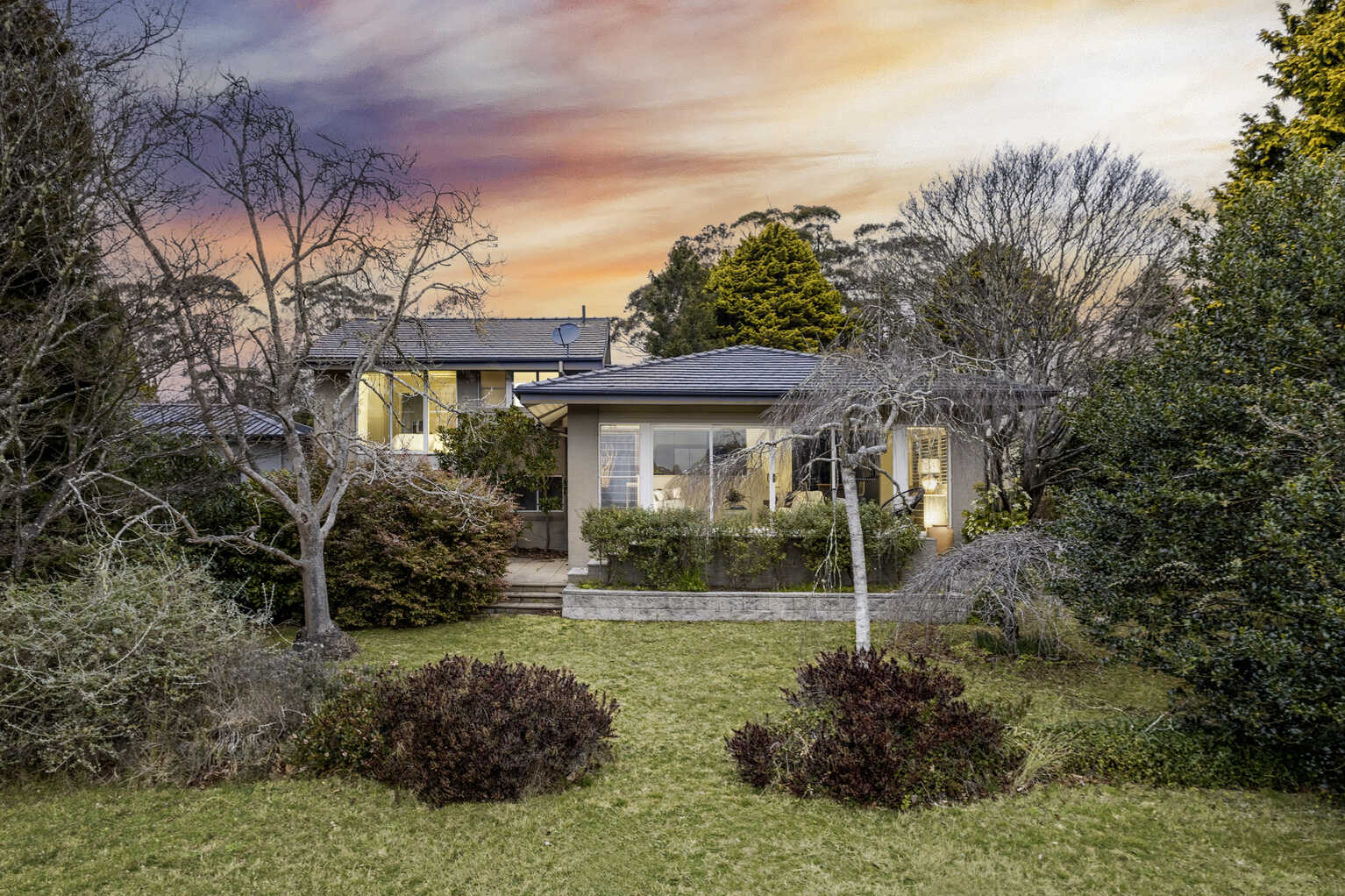 68 Brightlands Avenue Blackheath 68 Brightlands Avenue Blackheath