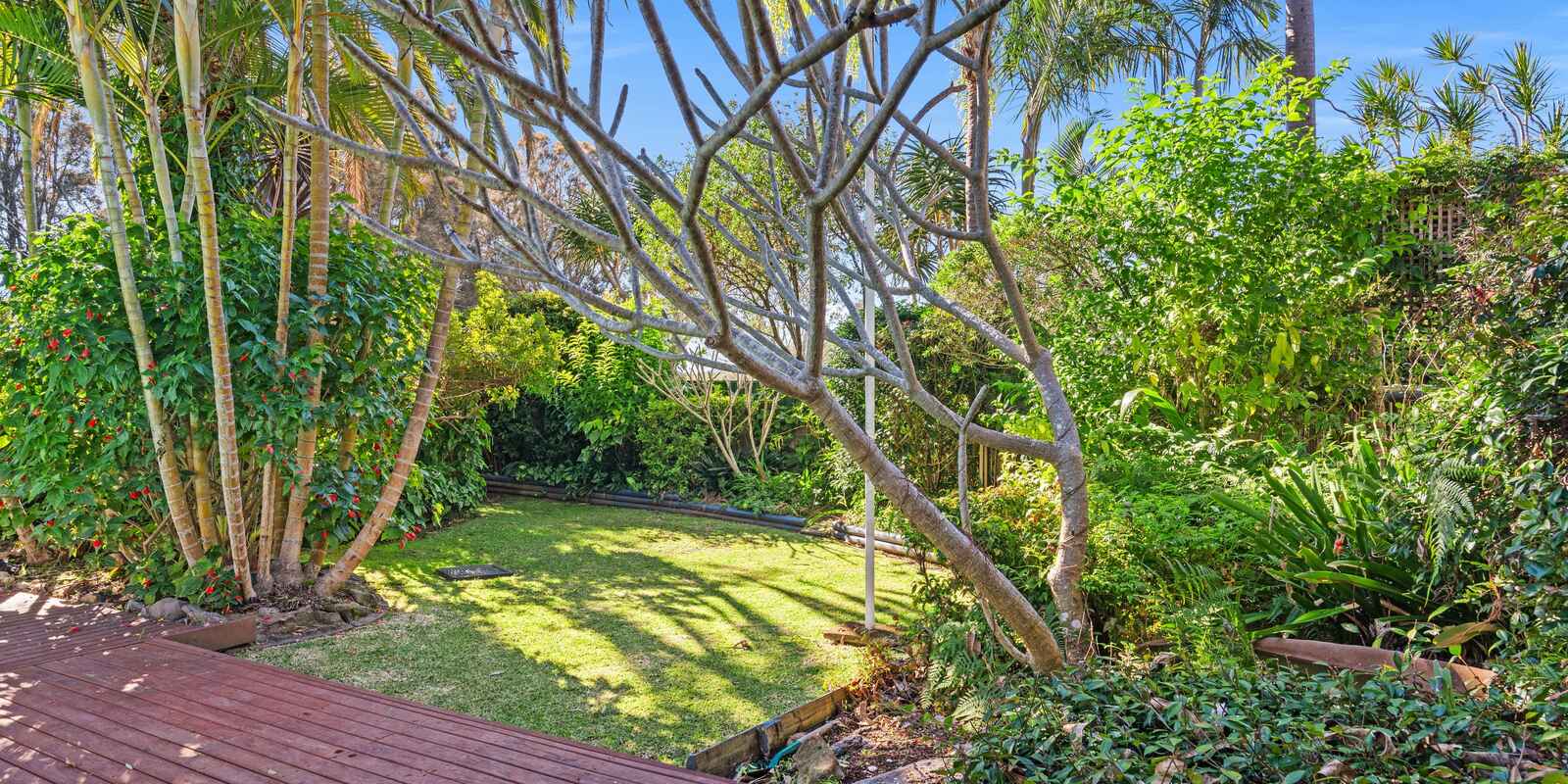 30 Matthews Parade Point Clare 30 Matthews Parade Point Clare