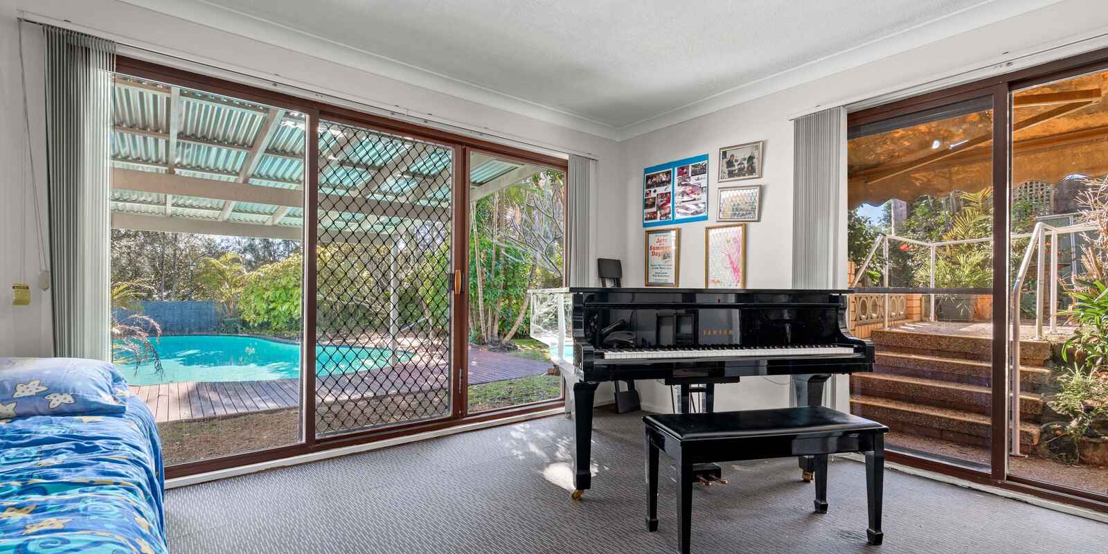 30 Matthews Parade Point Clare 30 Matthews Parade Point Clare