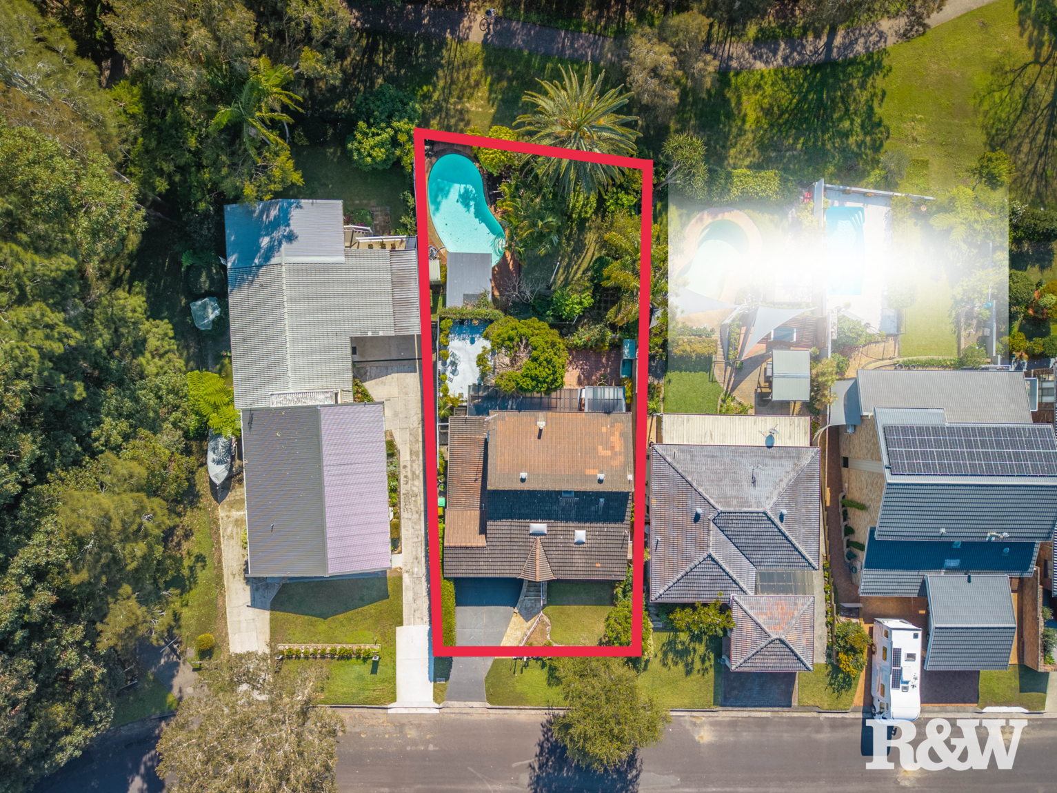 30 Matthews Parade Point Clare 30 Matthews Parade Point Clare