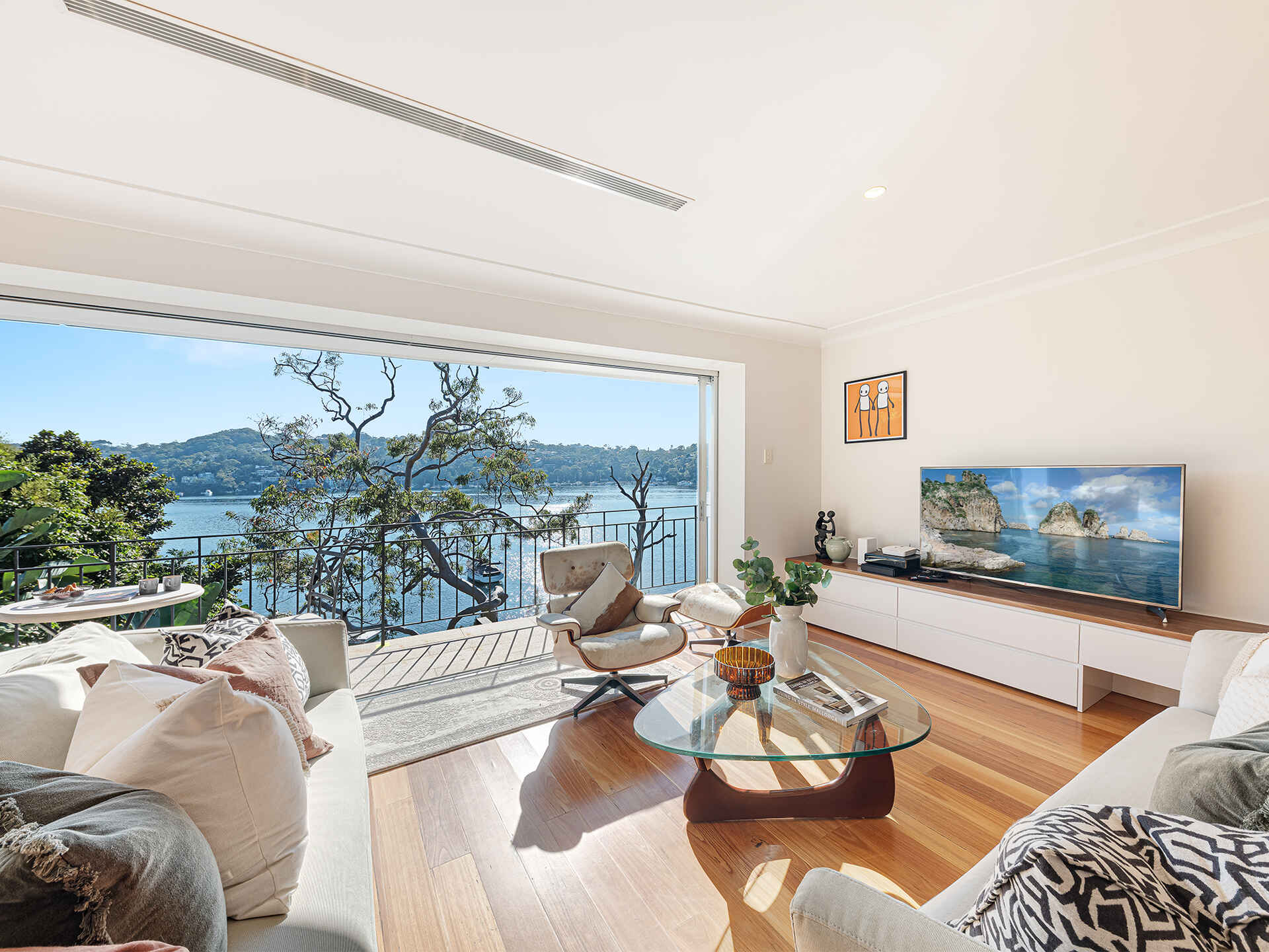 4 Cheyne Walk Castlecrag