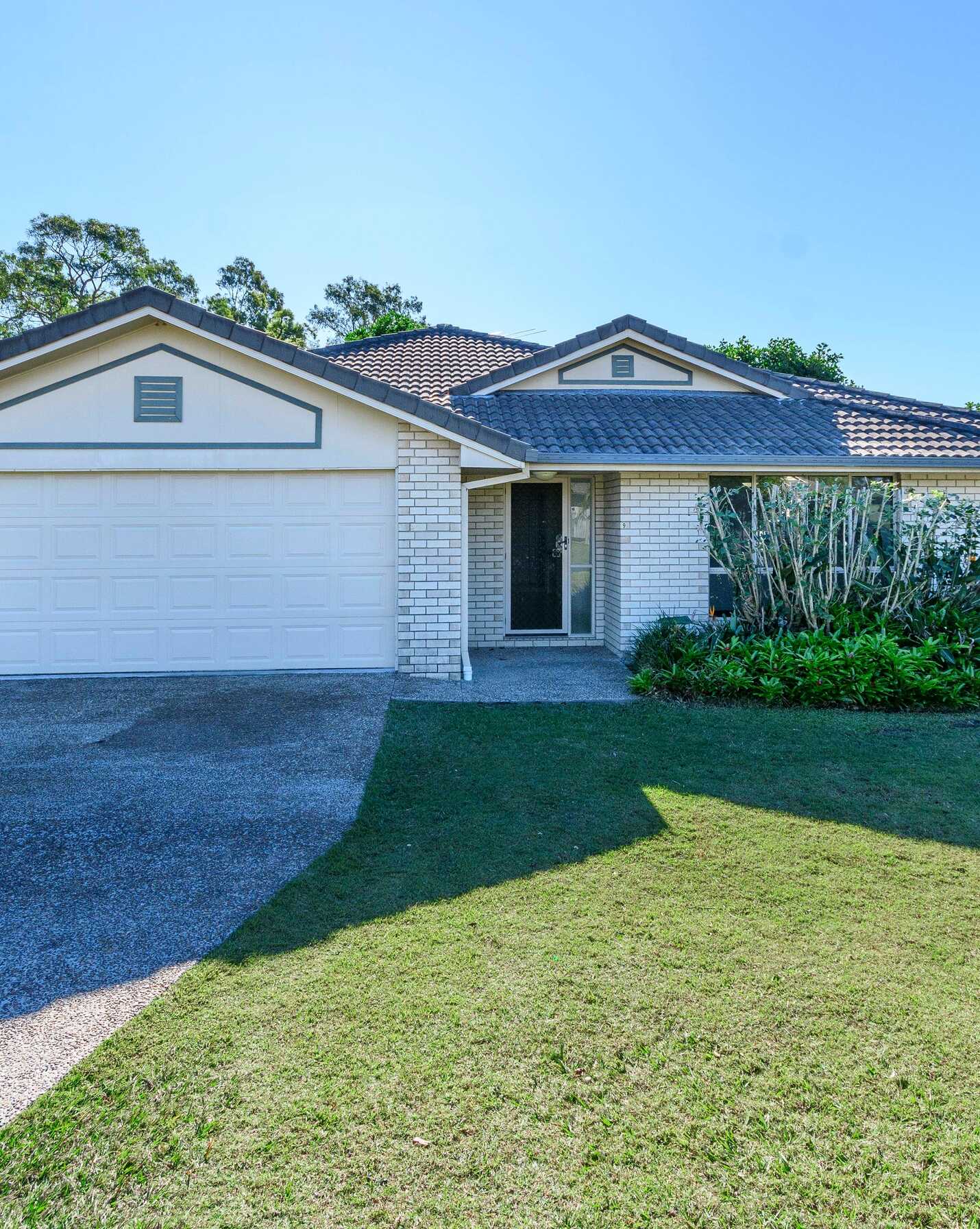 9 Wombat Place Morayfield, Morayfield - Image 1