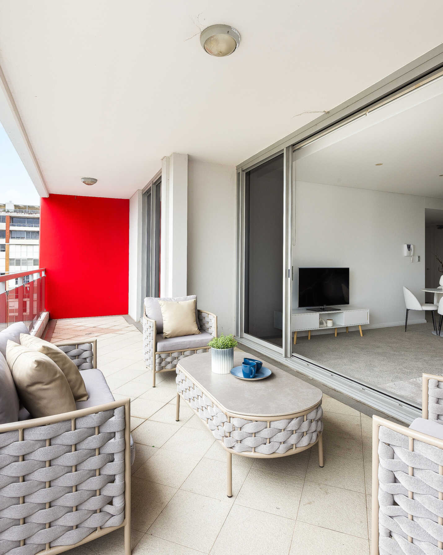 804/5 Potter Street Waterloo, Waterloo - Thumbnail 2