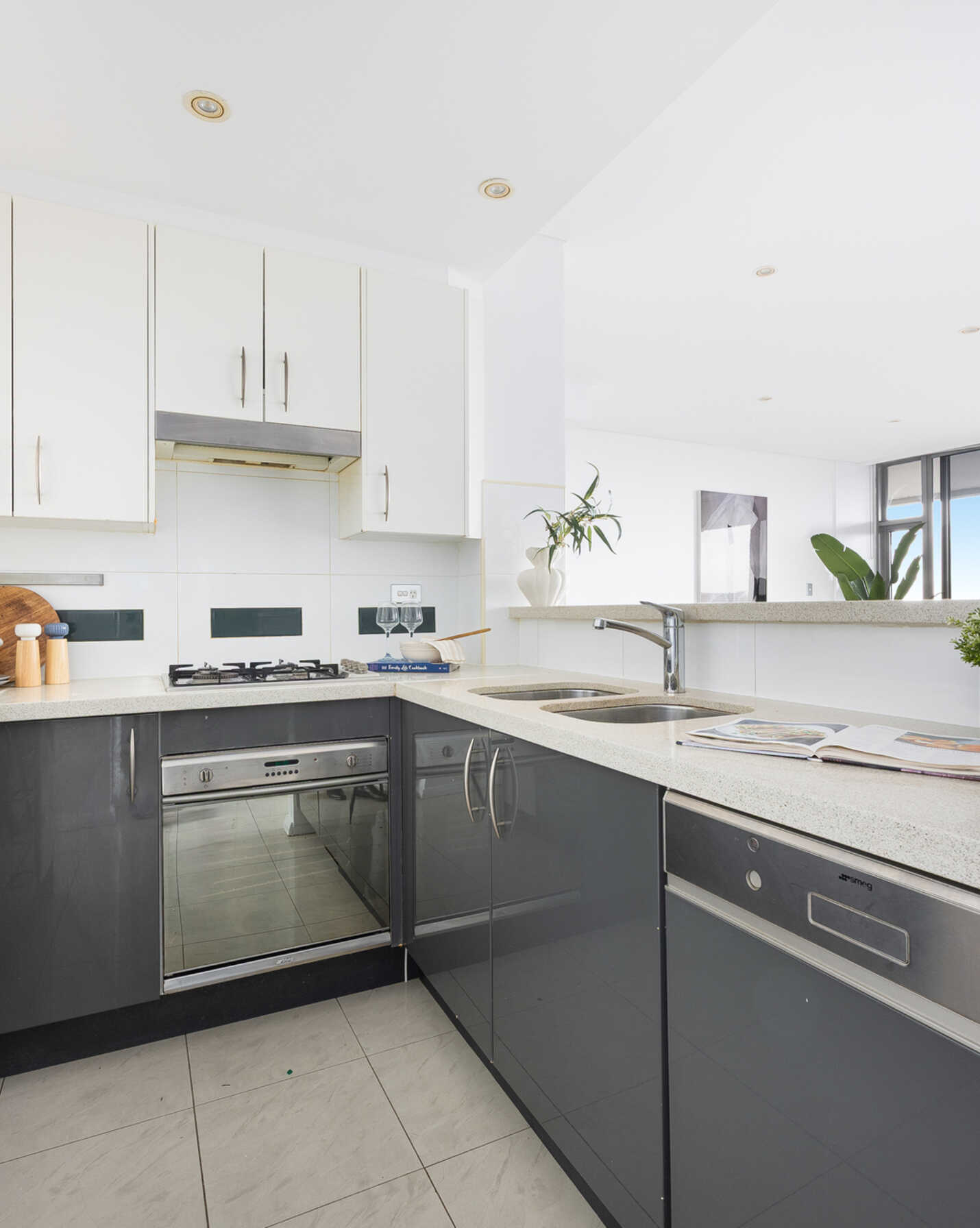 804/5 Potter Street Waterloo, Waterloo - Thumbnail 3
