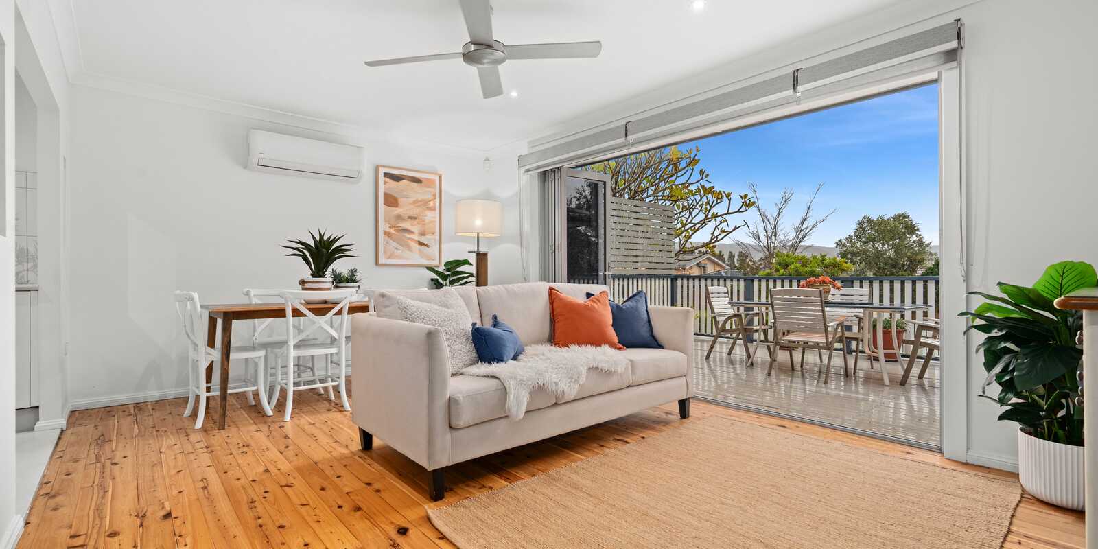 27 Matthews Parade Point Clare 27 Matthews Parade Point Clare